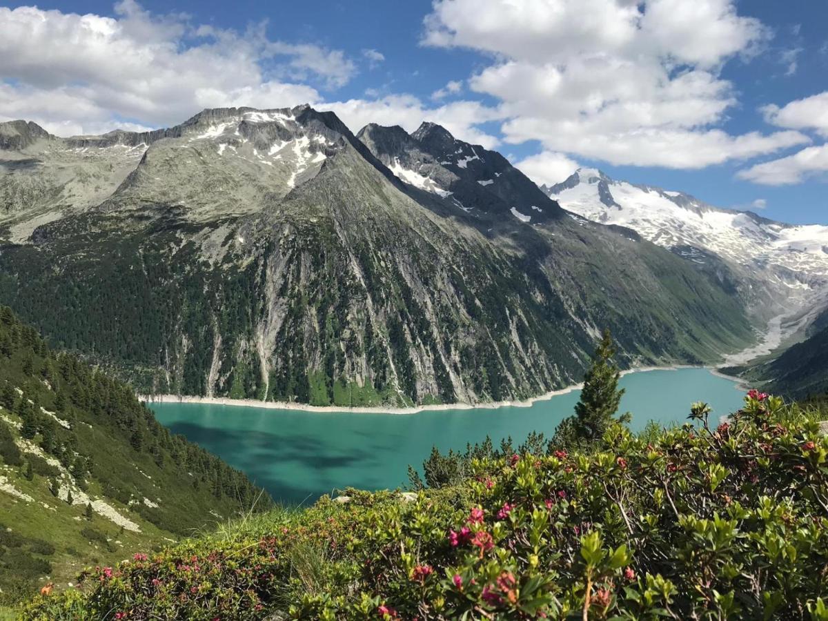 Landhaus Katharina Bis 12 Personen Mit Saunachalet Und Blick Auf Die Bergwelt Des Zillertals Hippach Luaran gambar