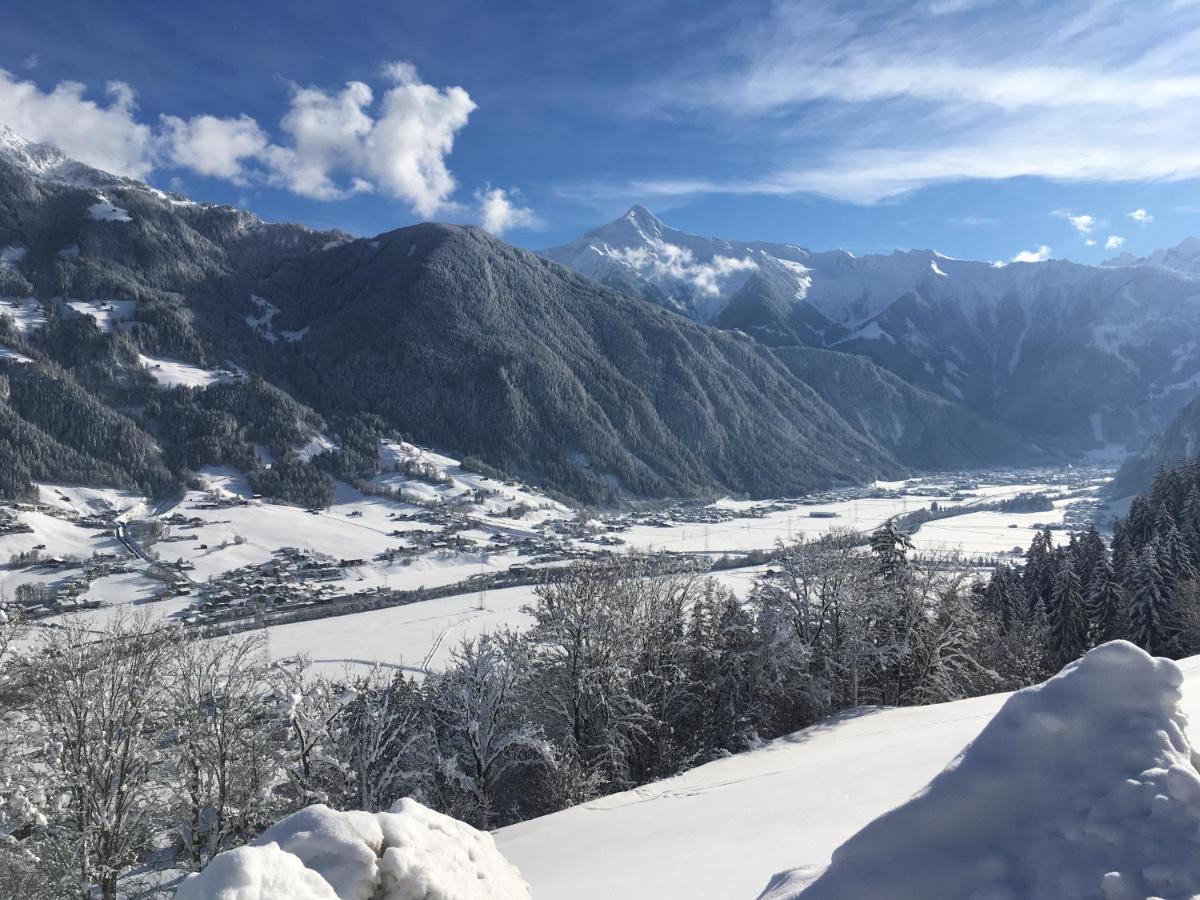Landhaus Katharina Bis 12 Personen Mit Saunachalet Und Blick Auf Die Bergwelt Des Zillertals Hippach Luaran gambar