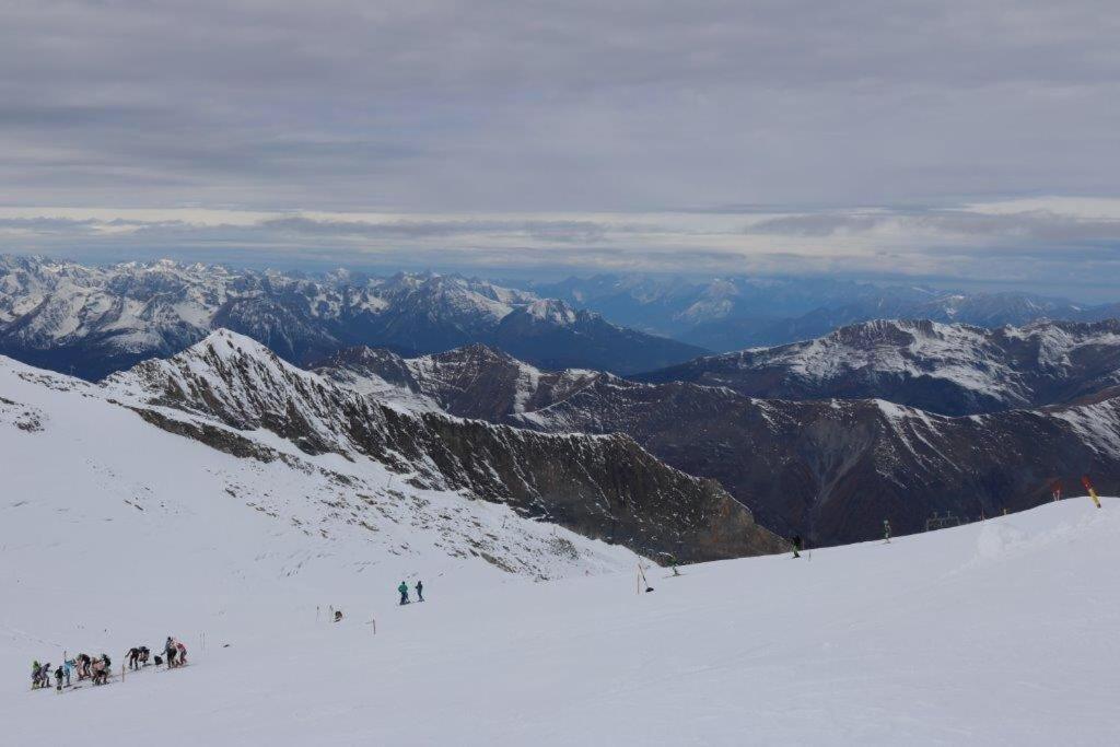 Landhaus Katharina Bis 12 Personen Mit Saunachalet Und Blick Auf Die Bergwelt Des Zillertals Hippach Luaran gambar